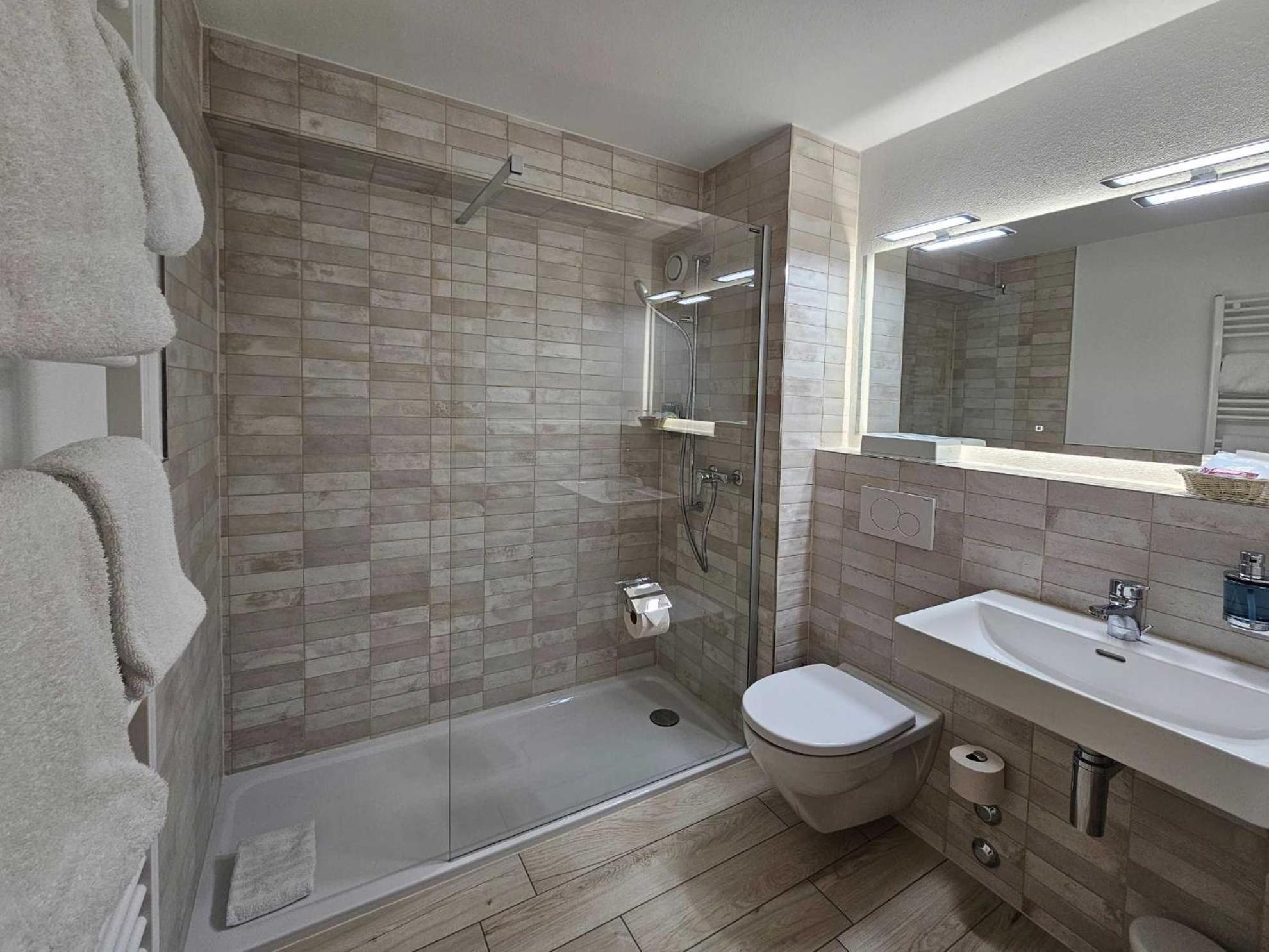 Badehotel Salina Maris - Wellness & Vintage Mörel Eksteriør billede